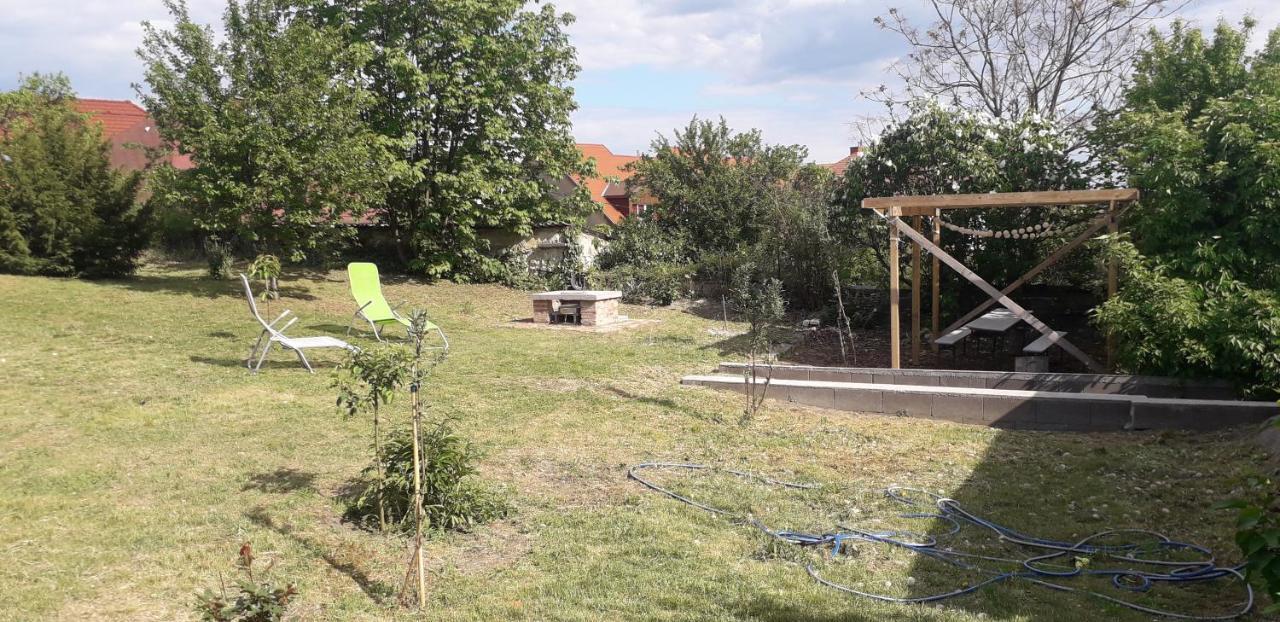 Plitzner Belvarosi Apartmanhaz Eger Buitenkant foto